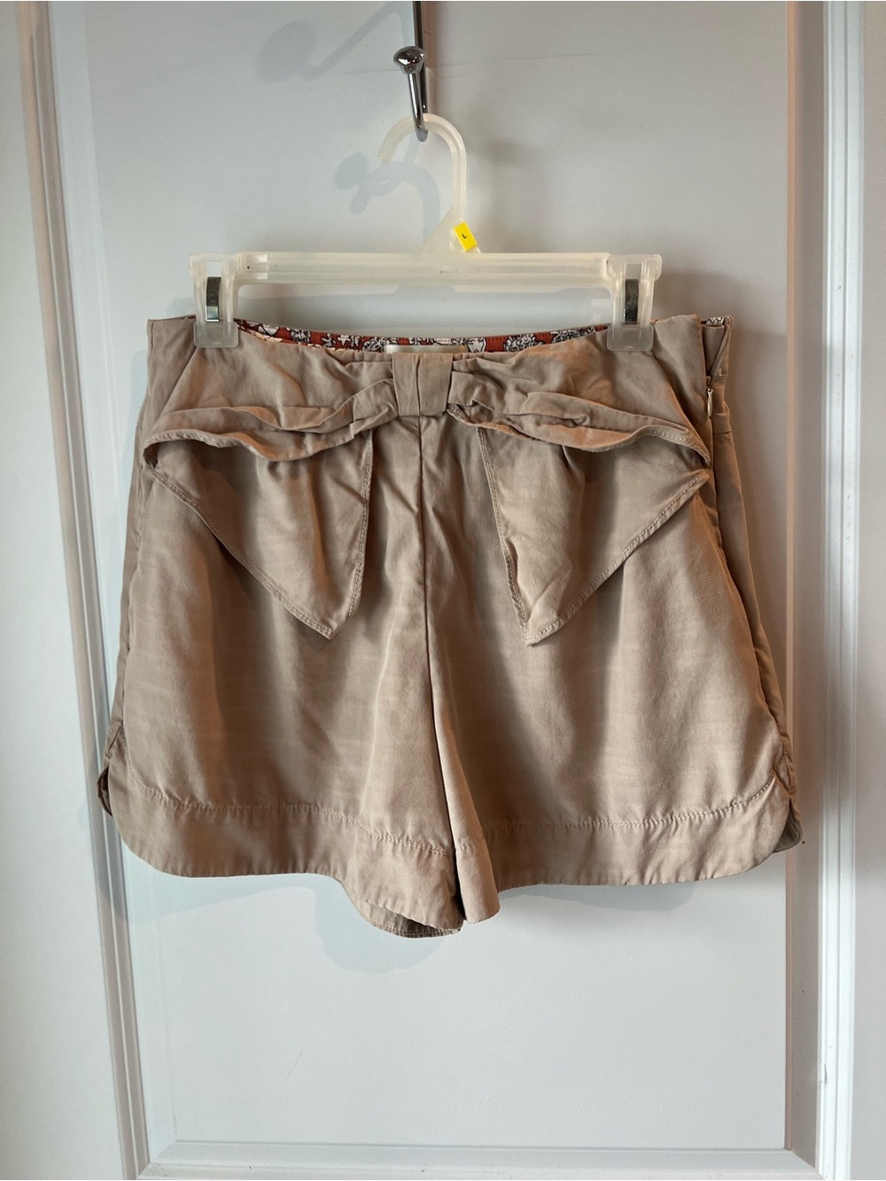 Anthropologie Elevenses High-Rise Tie-Waist Women's Shorts in Taupe. Size 4